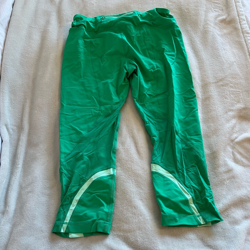 Kelly green lulu leggings. Size 12